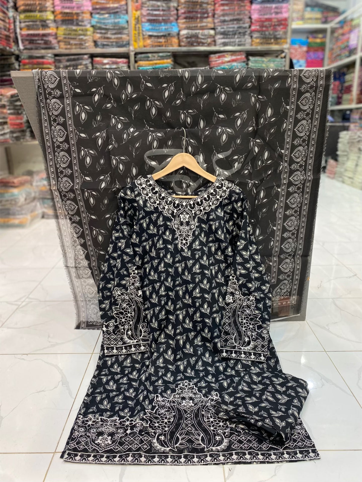 U-712 Swiss Lawn 3 Piece Printed Dresses With Patches Work